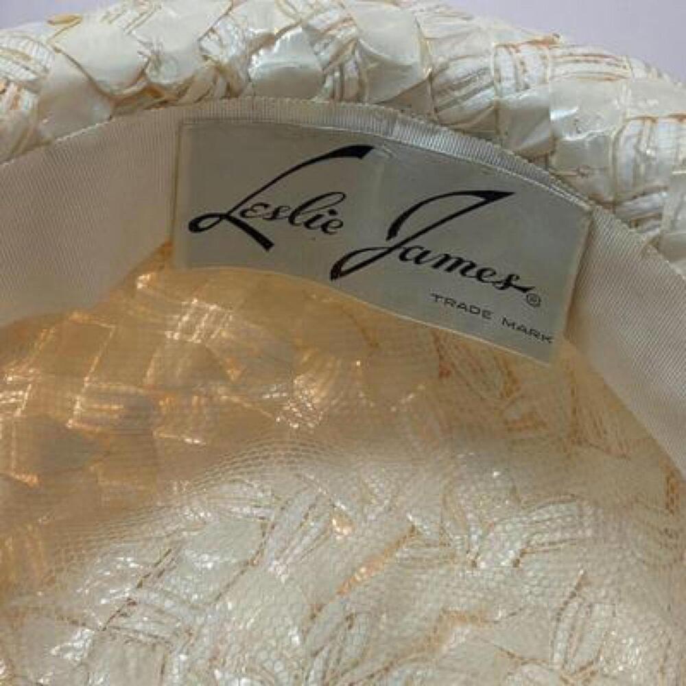 Vintage Leslie James White Raffia Woven Hat - Picture 7 of 7